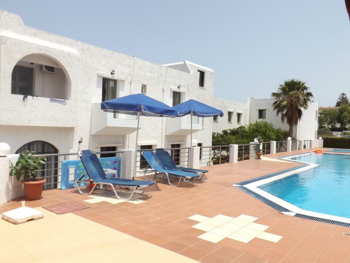 Dimitra Hotel ヘルソニソス エクステリア 写真