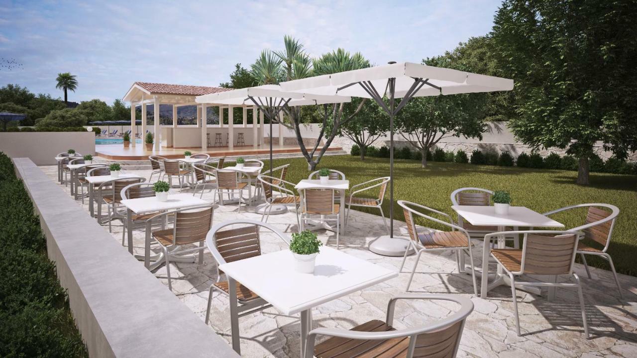 Dimitra Hotel ヘルソニソス エクステリア 写真